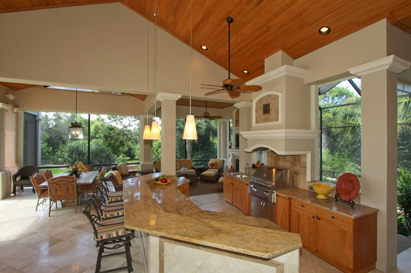 Two-tiered counter in oudoor kitchen remodel by Progressive Design Build