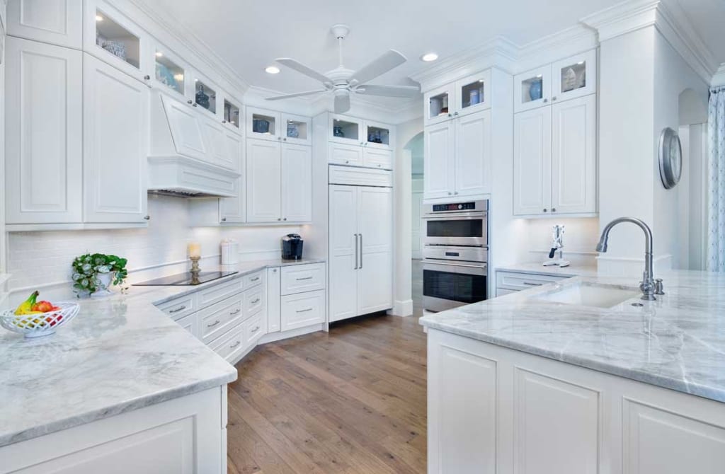 custom cabinets installed for kitchen remodel project in Florida