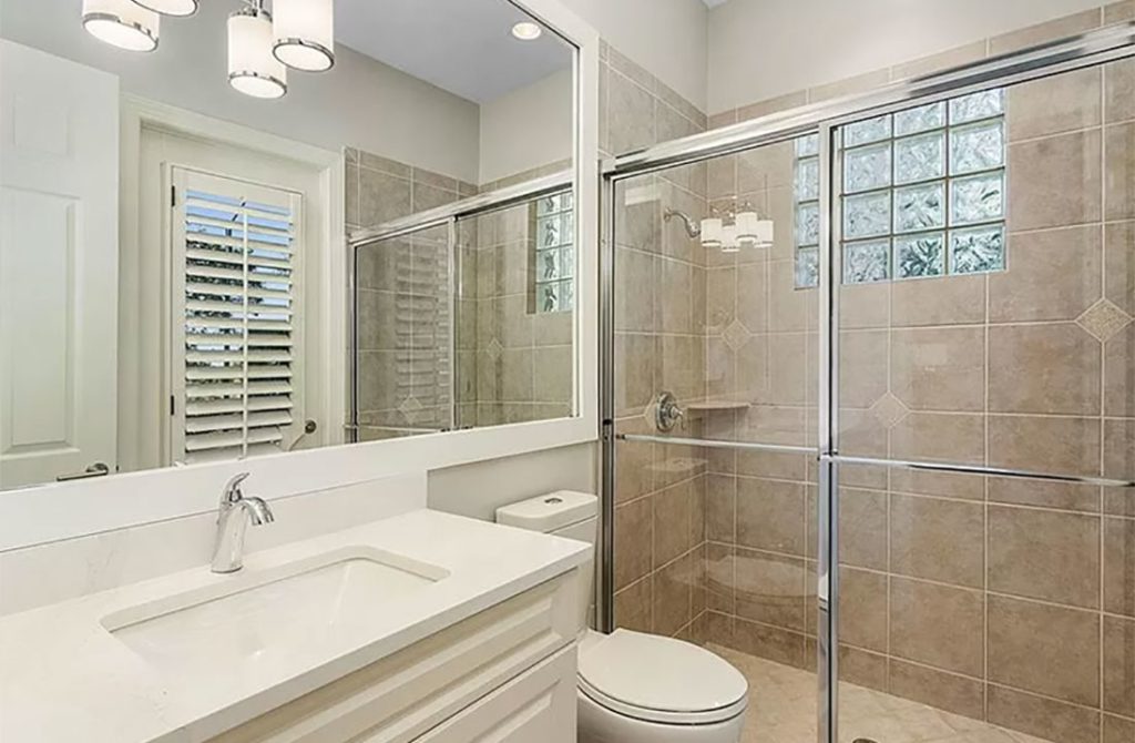 bathroom before remodel