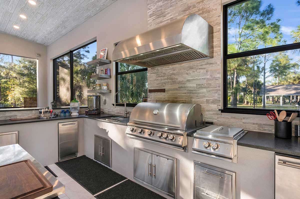 Outdoor Kitchen in Naples, FL